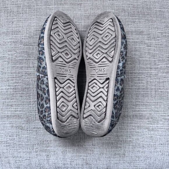 TOM’S Sparkly Fun Animal Print Ultra Comfortable Slip On Shoes - Size 7 - Picture 9 of 10